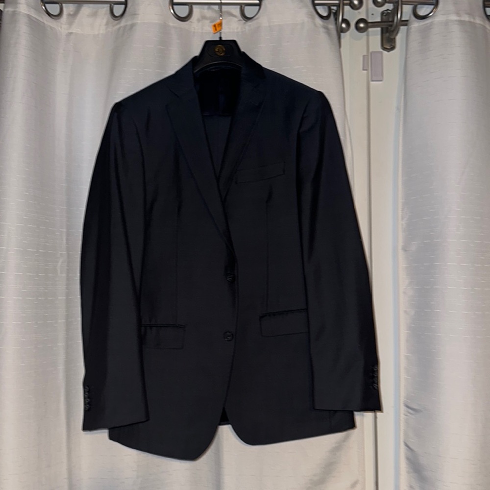 Michael Kors Men’s Suit Set